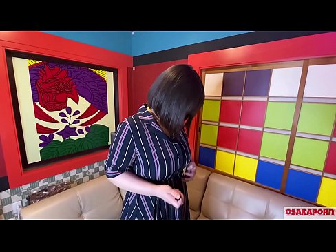 ❤️ جاپاني پياري وڏي سيني سان گڏ جنسي رانديڪن سان مشت زني ڪري ٿي ۽ هڪ orgasm آهي. هوءَ هڪ انٽرويو ۾ پنهنجي ڀوائتي تجربي بابت ڳالهائي ٿي. وڏيون چوڙيون ۽ وارن واري بلت زور سان روئي رهي آهي. اوساڪاپورن ❌ ❤